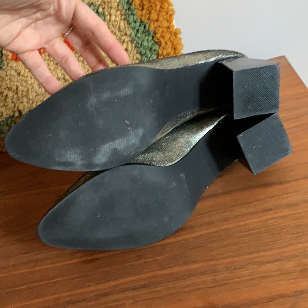 Intentionally Blank Silver Metallic Square Heel Mules Size 39 - Picture 8 of 9